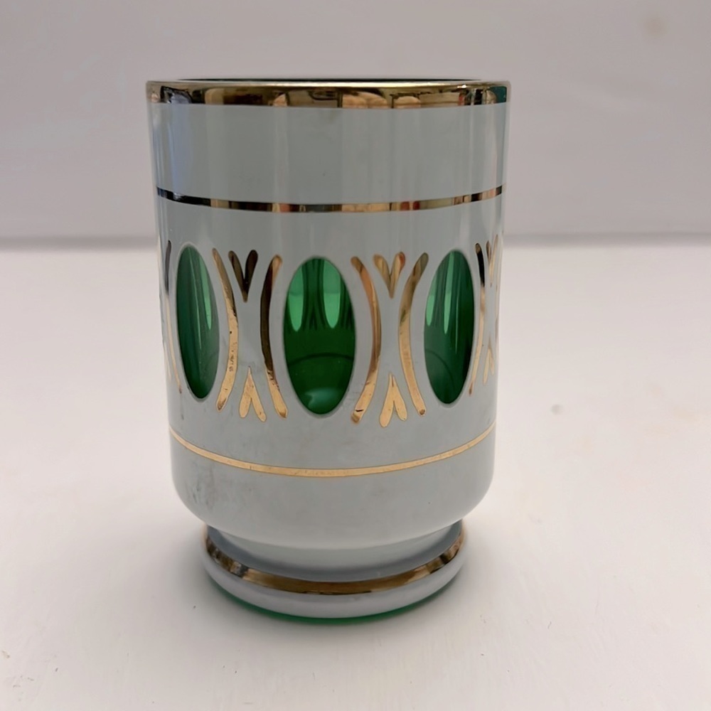 VINTAGE BOHEMIAN OVERLAY CUT TO GREEN CASED MILK GLASS Cigarette holder